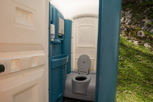 Portable Toilet Options We Offer in Piedmont, OK